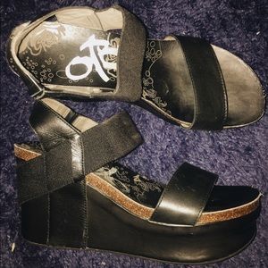 OTBT Bunshell Wedge, Black